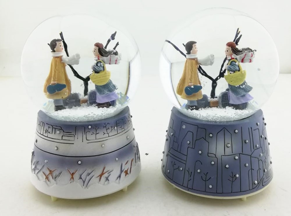 649158972f391-4166c0e0f3824072876b91f48040cae6-1000x1000-1 KIŞ MASALI KAR KÜRESI ORTA BOY - Görsel 1