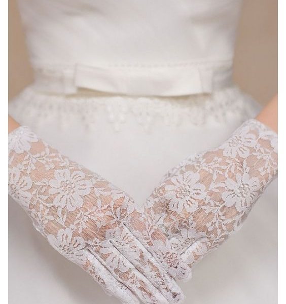 Beyaz Renk Kısa Dantelli Eldiven