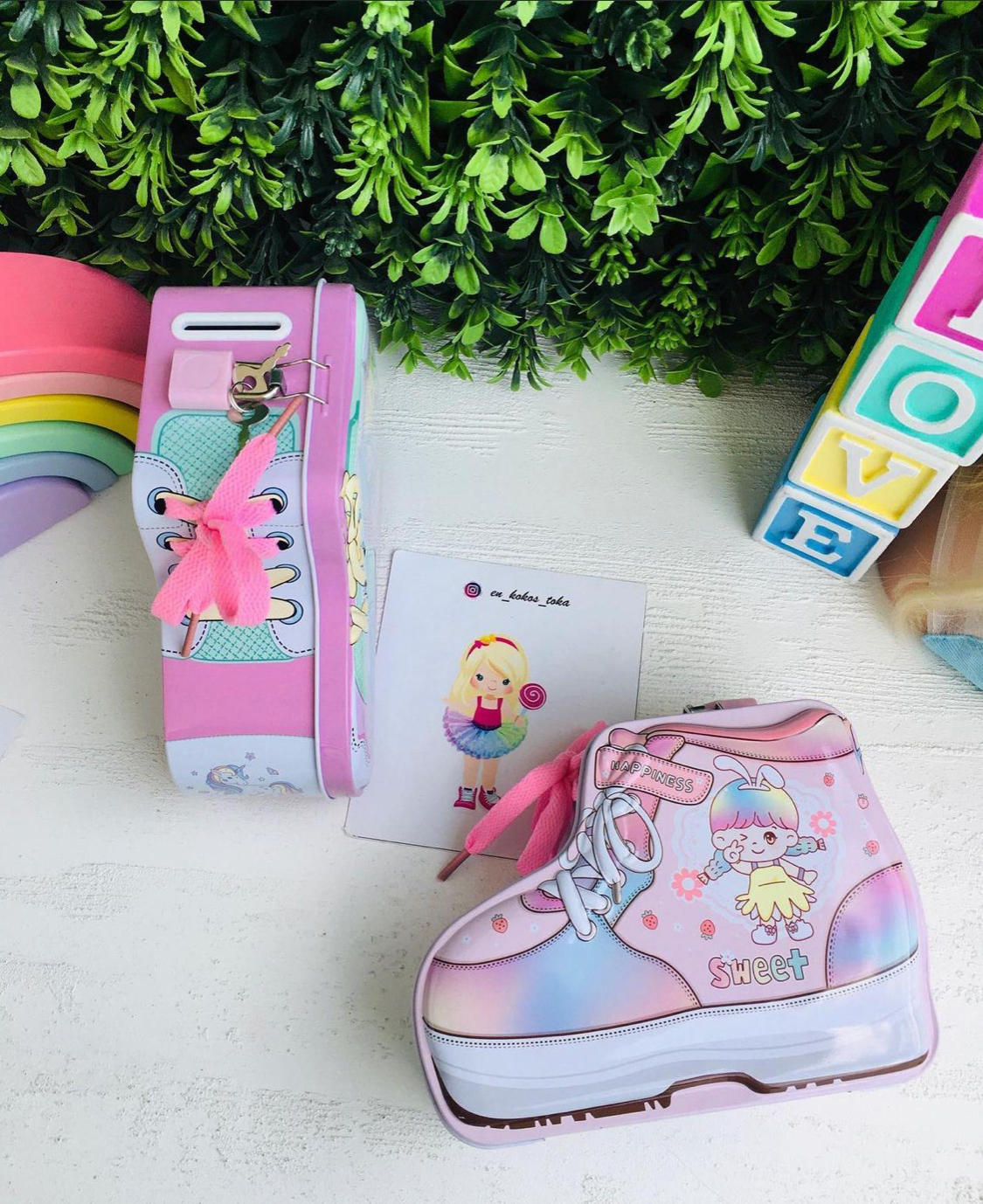 IMG_2249 Ayakkabı Tasarımlı Kumbara - Görsel 1