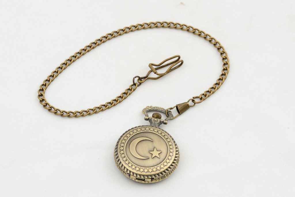 alk2605 Türk Bayraklı Köstekli Saat - Görsel 1