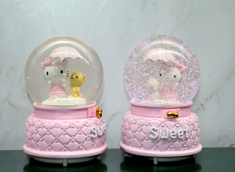 alk3037 Hello Kitty İçi Dönmeli Püskürtmeli Işıklı Müzikli Kar Küresi Büyük Boy Model 1 - Görsel 1