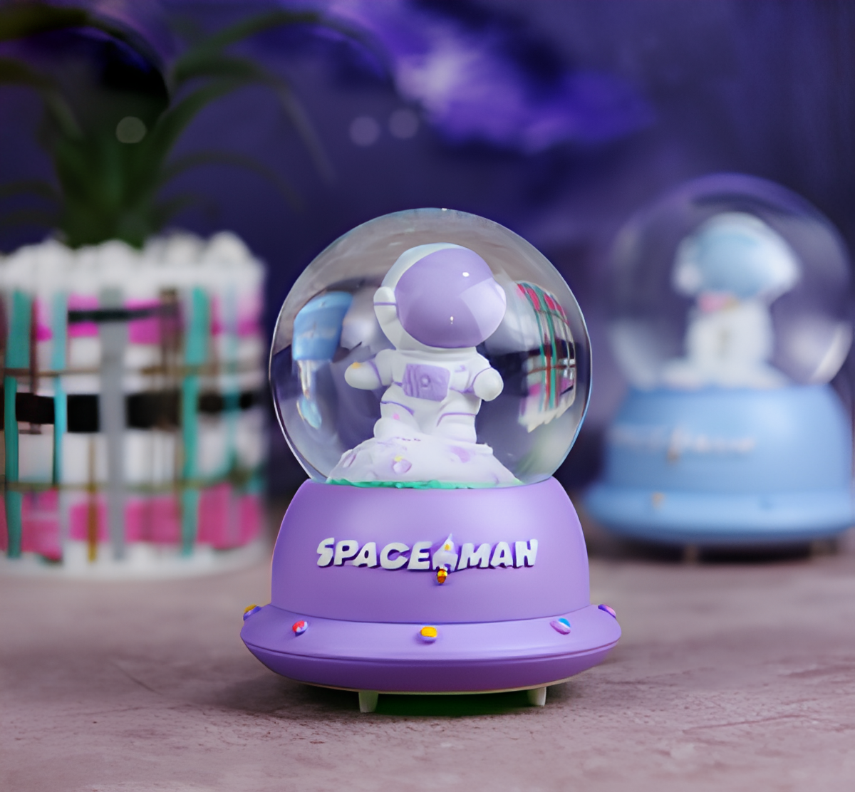 alk3109 Minik Astronot Işıklı Kar Küresi - Görsel 1