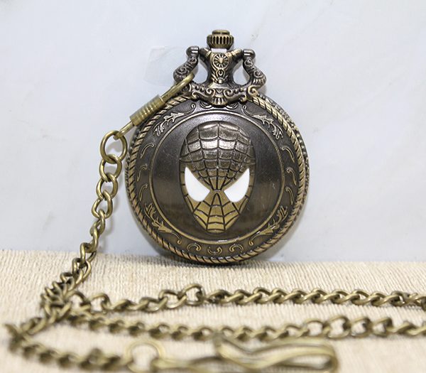 Spiderman Tasarımlı Köstekli Saat Model 2