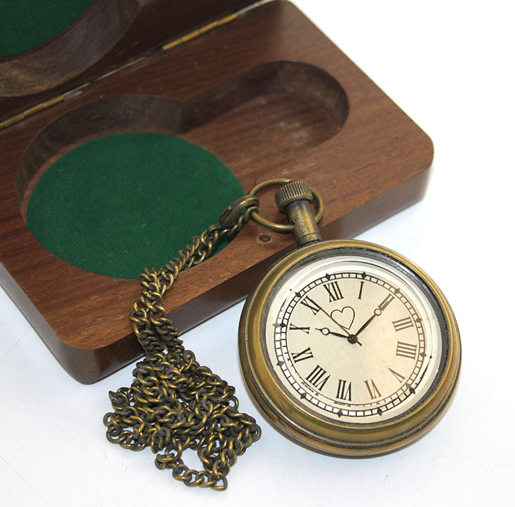 ksk2054 Ahşap Kutulu Pirinç Köstekli Saat Model 5 - Görsel 1