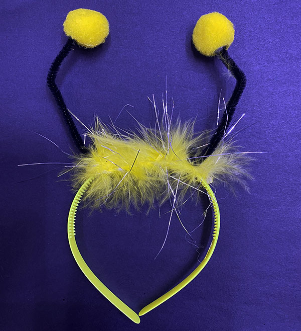 sari-ponponlu-gosteriler-icin-plastik-ari-maya-taci-3227 Arı Maya Taç - Görsel 1